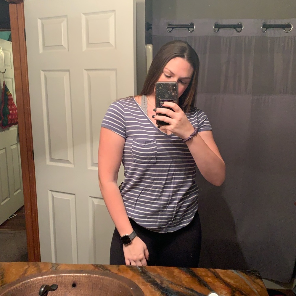 Abercrombie & Fitch V-neck striped tee